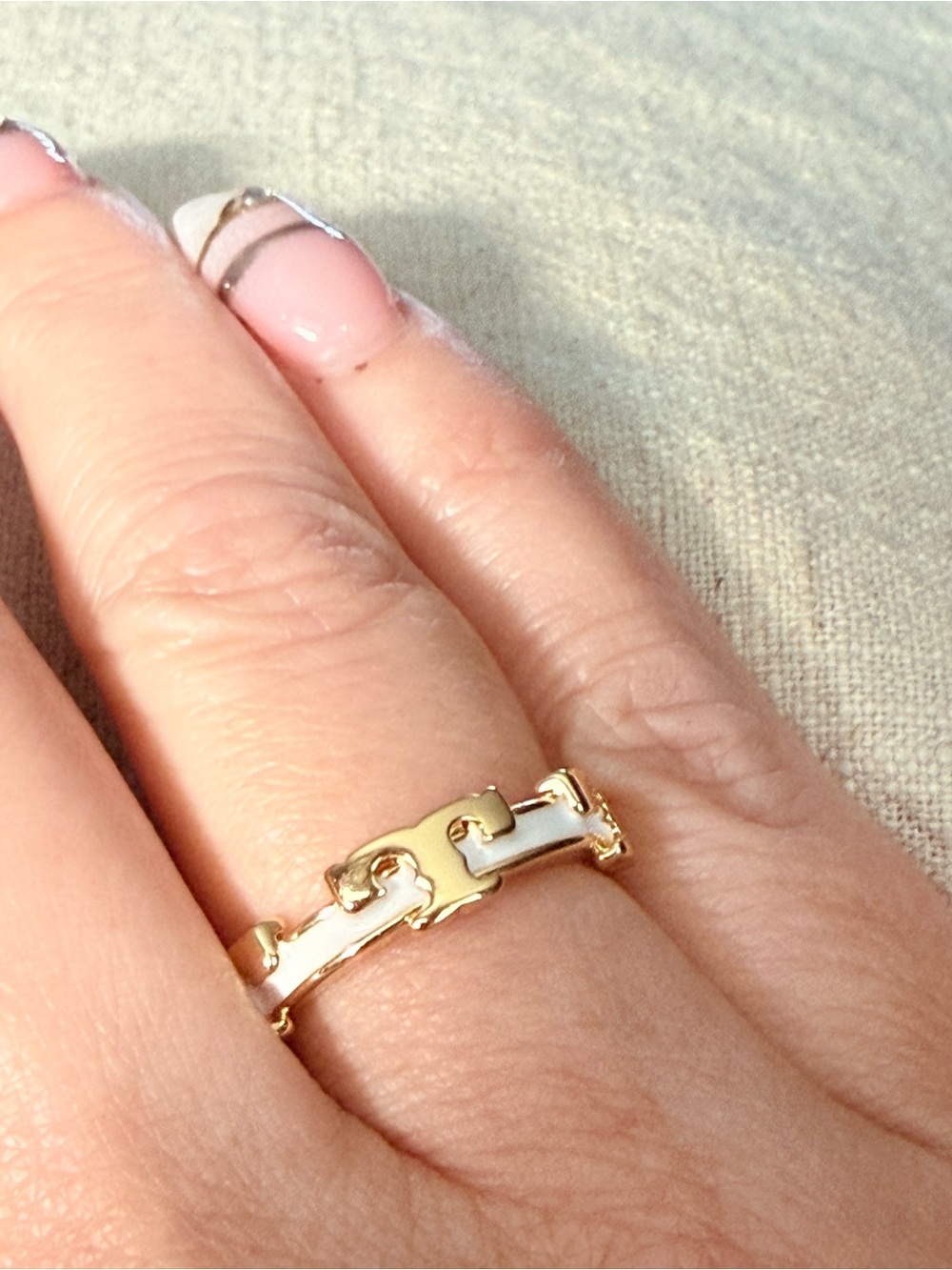 Tory Burch Enamel White Gold T
Logo Serif Ring size 7 - Picture 6 of 6